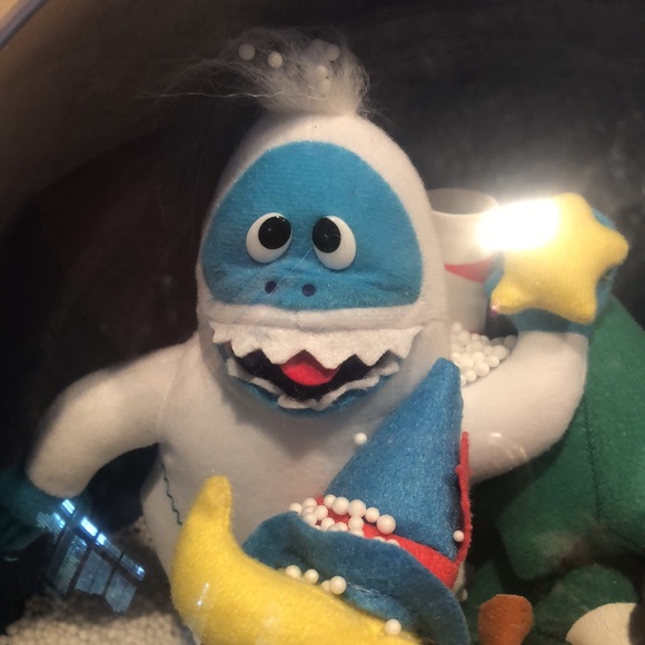 Disney Musical Snow Globe - Picture 3 of 12